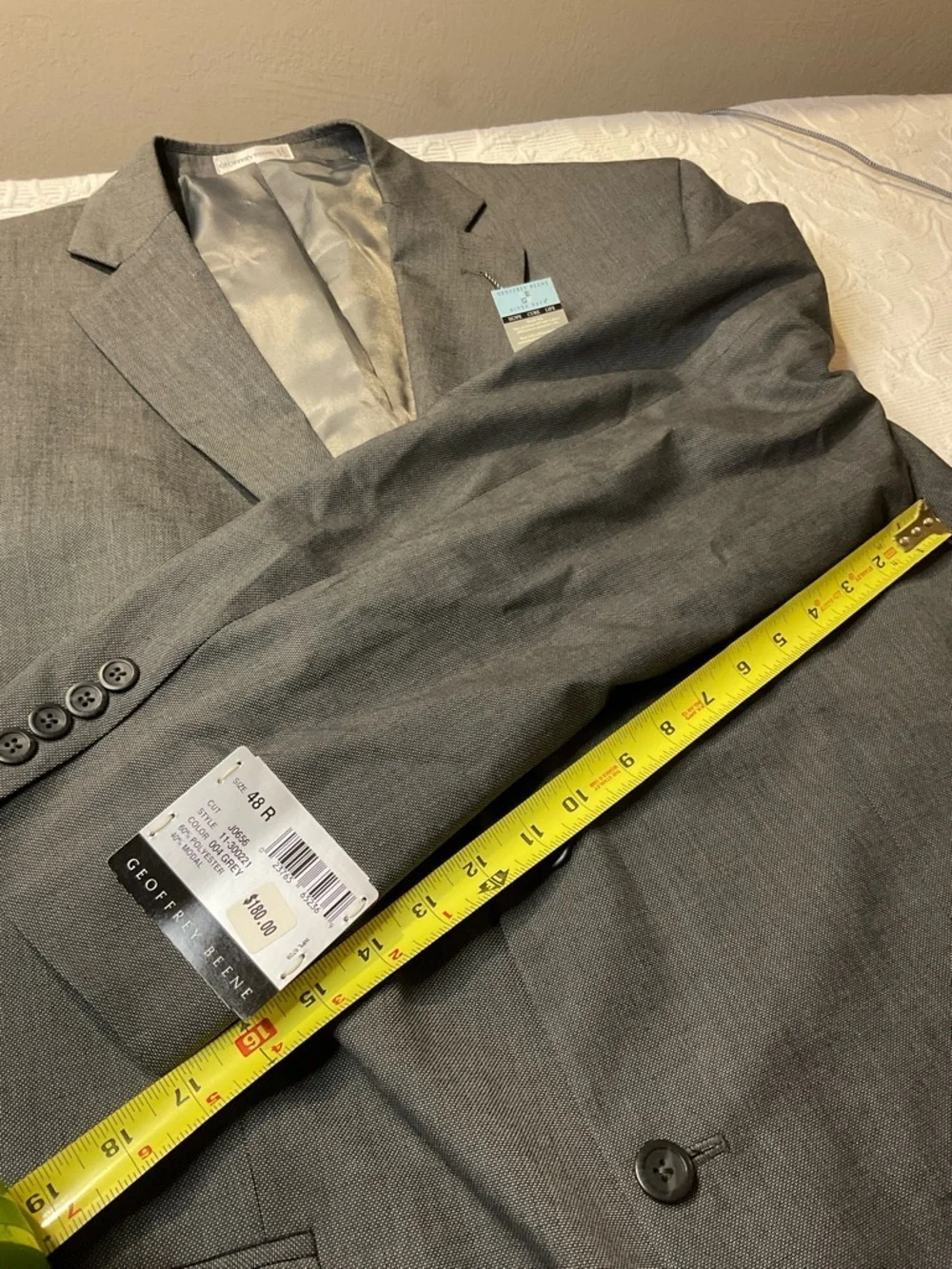 Geoffrey Beene Men's Charcoal Gray Two-Button Suit Jacket 48R NWT